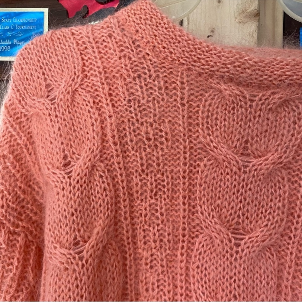 LINDEN*O gorgeous mohair blend scoop neck cable knit sweater - Picture 2 of 4